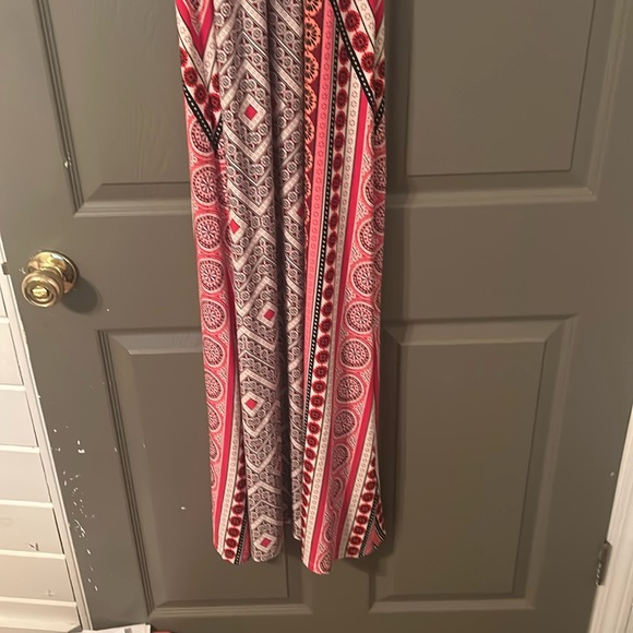 London Times Full Length Halter Dress. U.S. 6 - Picture 2 of 13